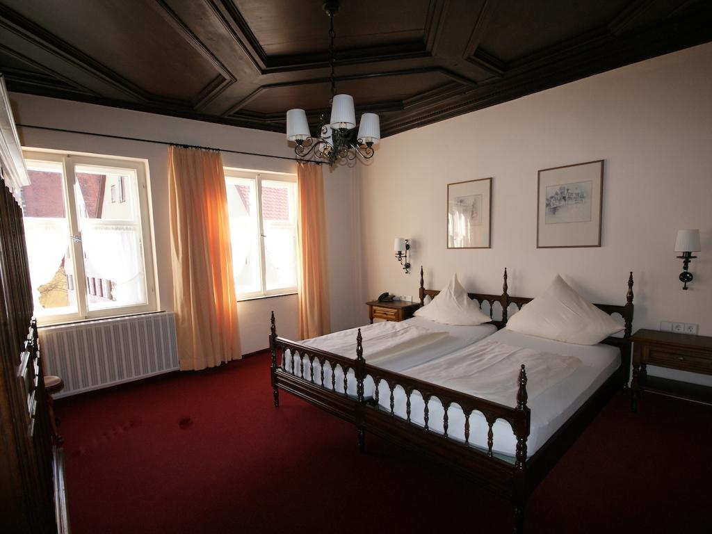 Hotel Eisenkrug Дінкельсбюль Номер фото